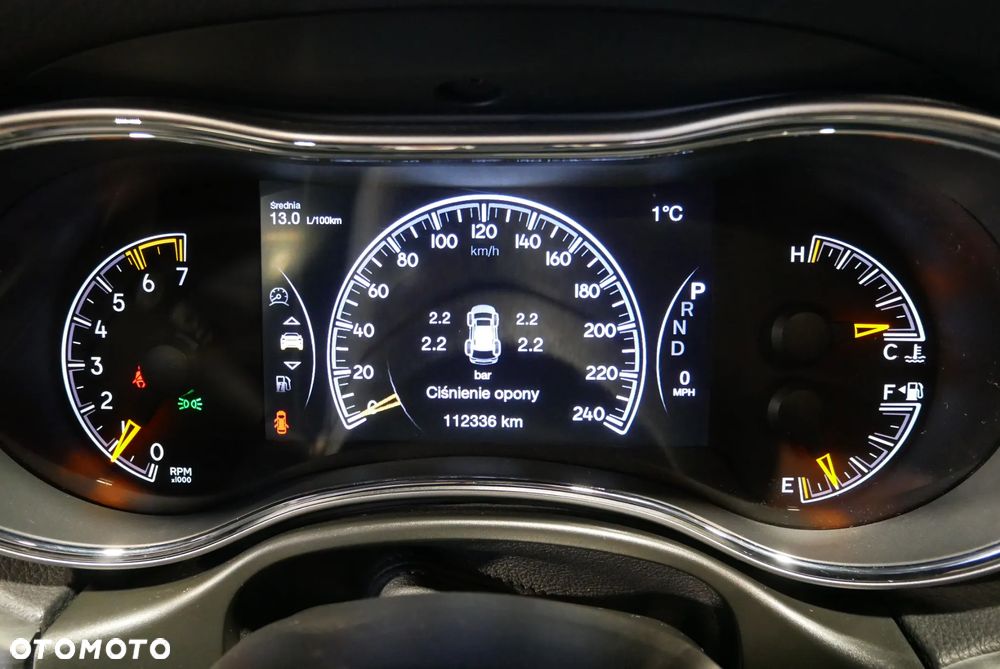 Jeep Grand Cherokee - 23