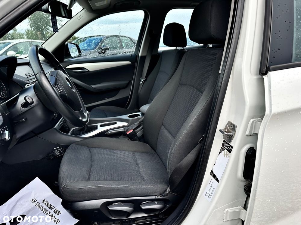 BMW X1 sDrive18i xLine - 9