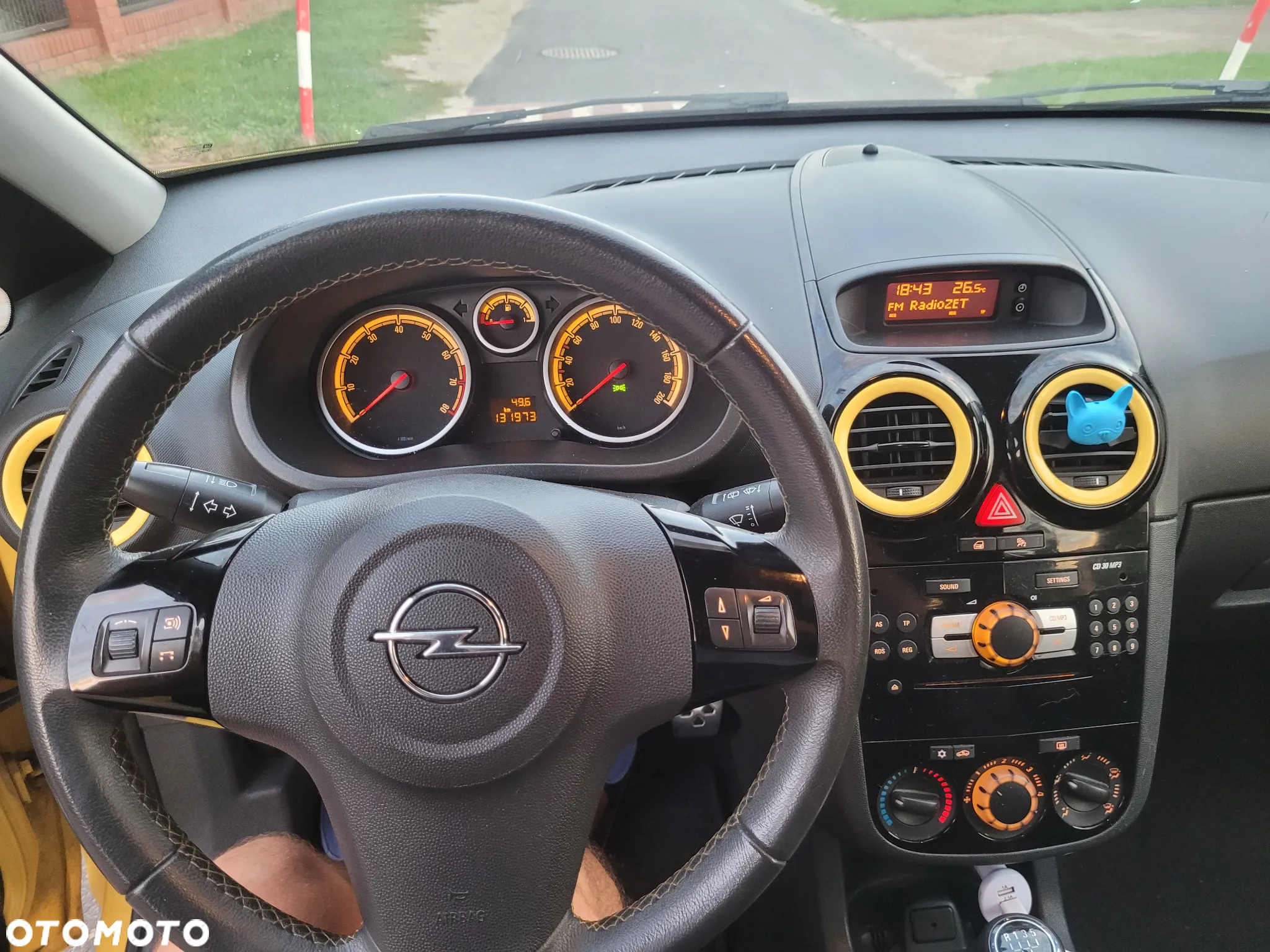 Opel Corsa 1.4 16V Color Edition - 10