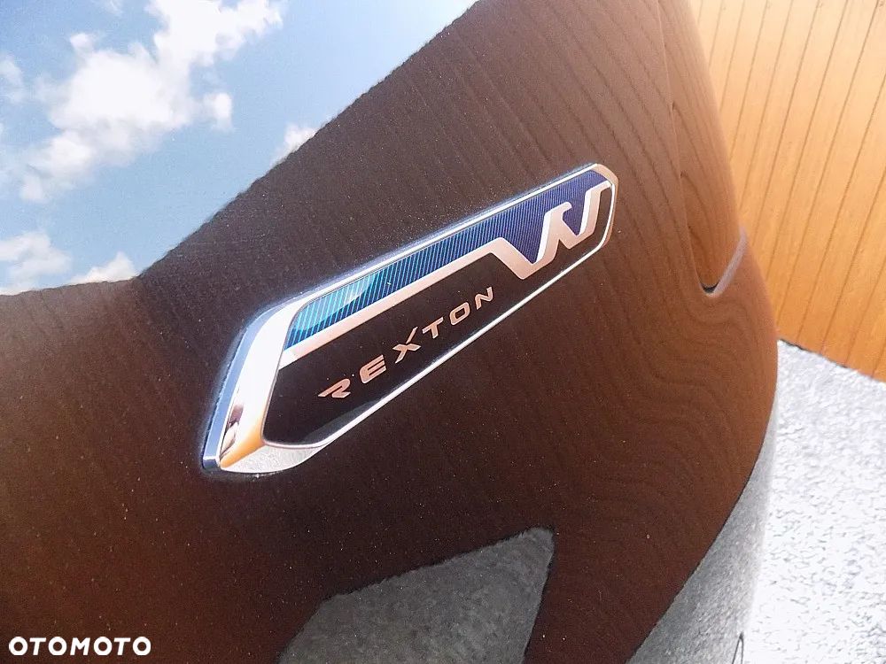 SsangYong/KGM Rexton - 33