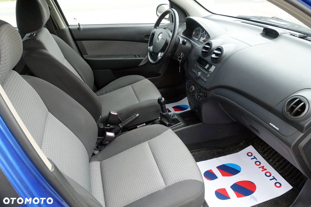 Chevrolet Aveo 1.2 - 11
