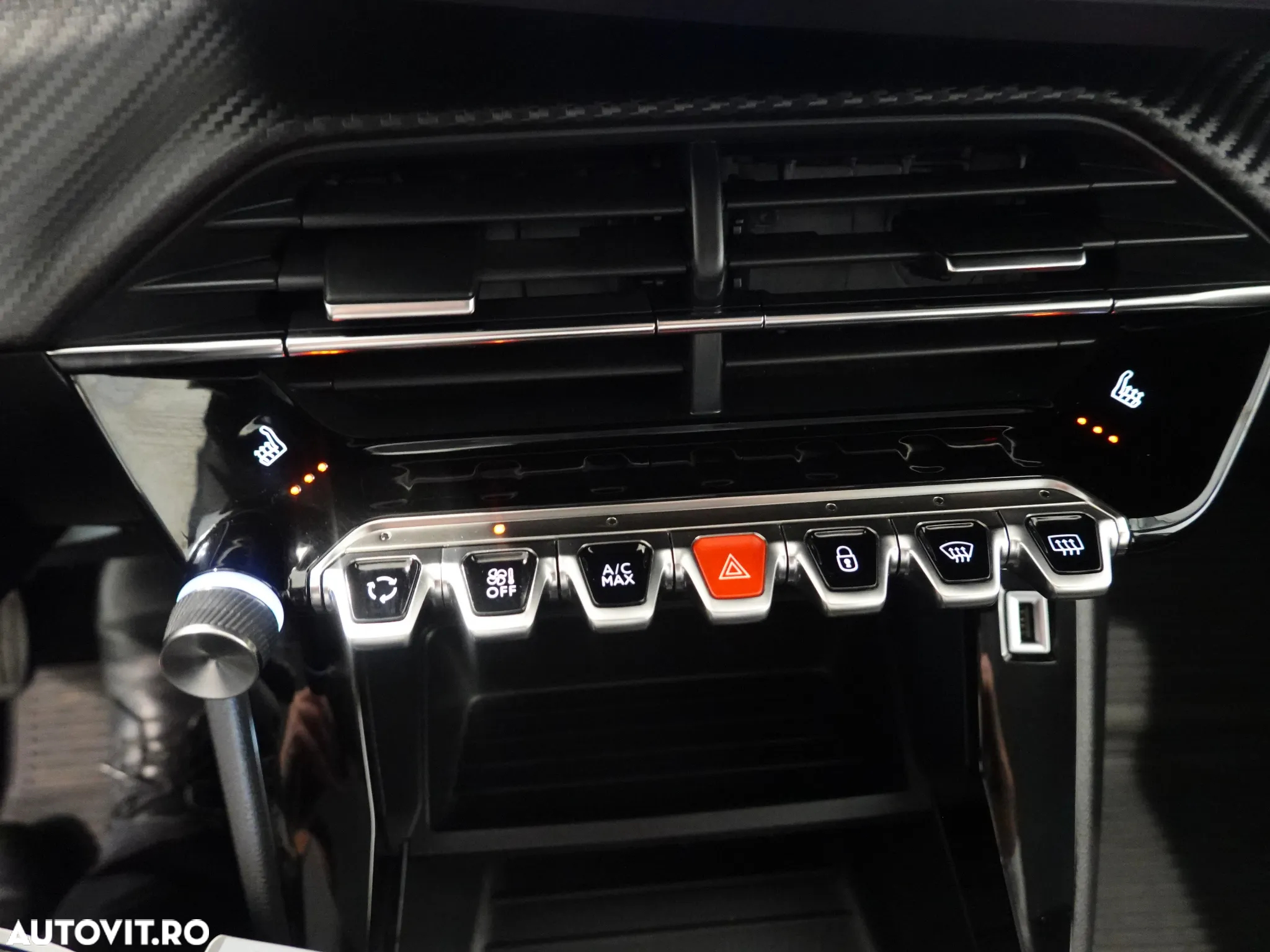 Peugeot 208 - 20