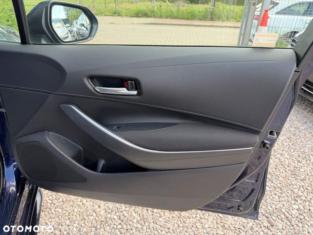 Toyota Corolla 1.8 Hybrid Comfort - 33