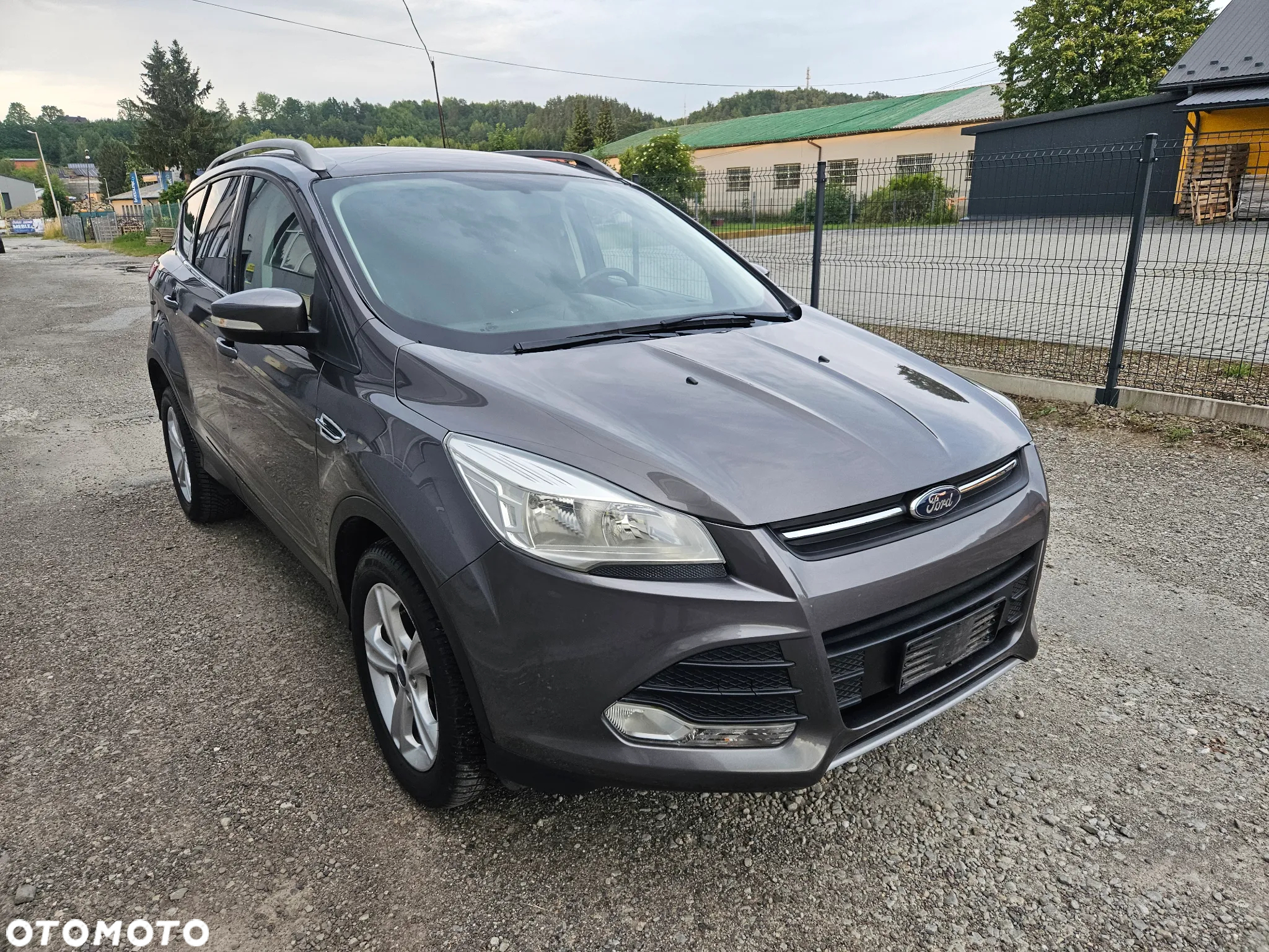 Ford Kuga - 12
