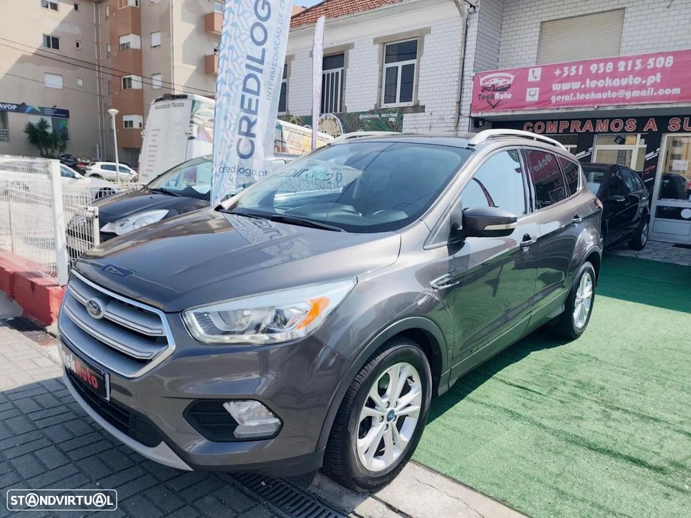 Ford Kuga 1.5 TDCi EcoBlue Titanium - 4