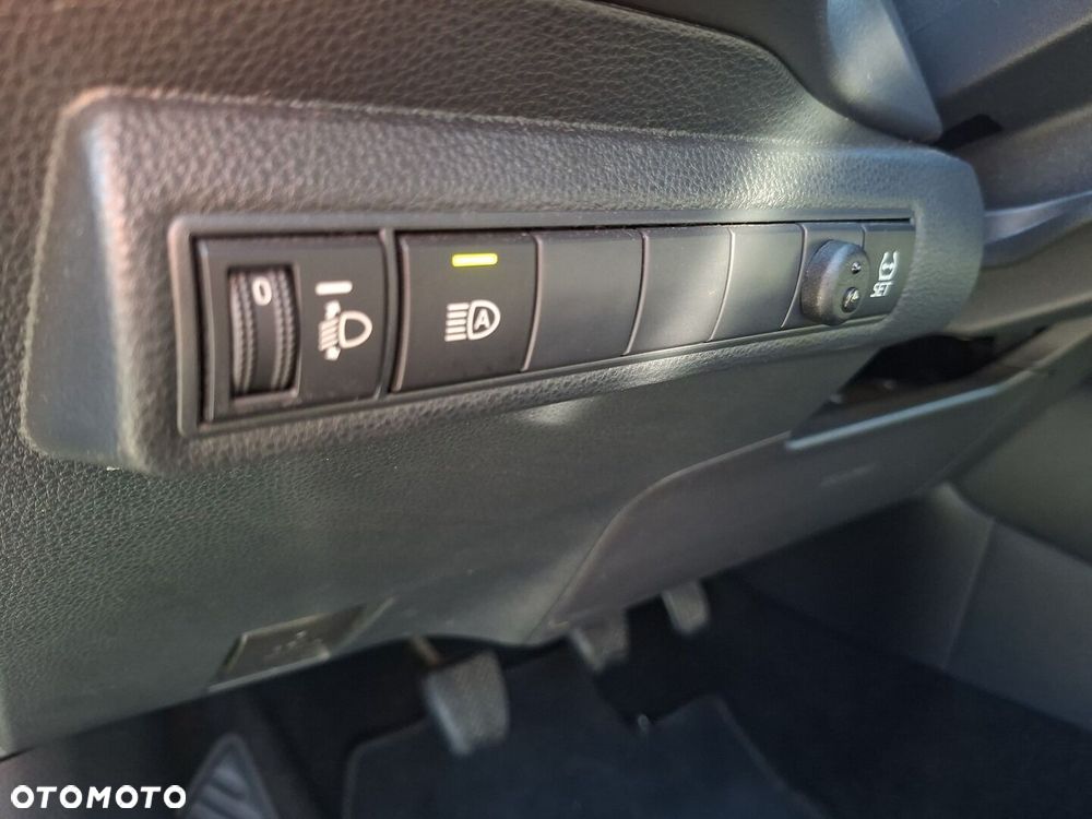 Toyota Corolla - 24