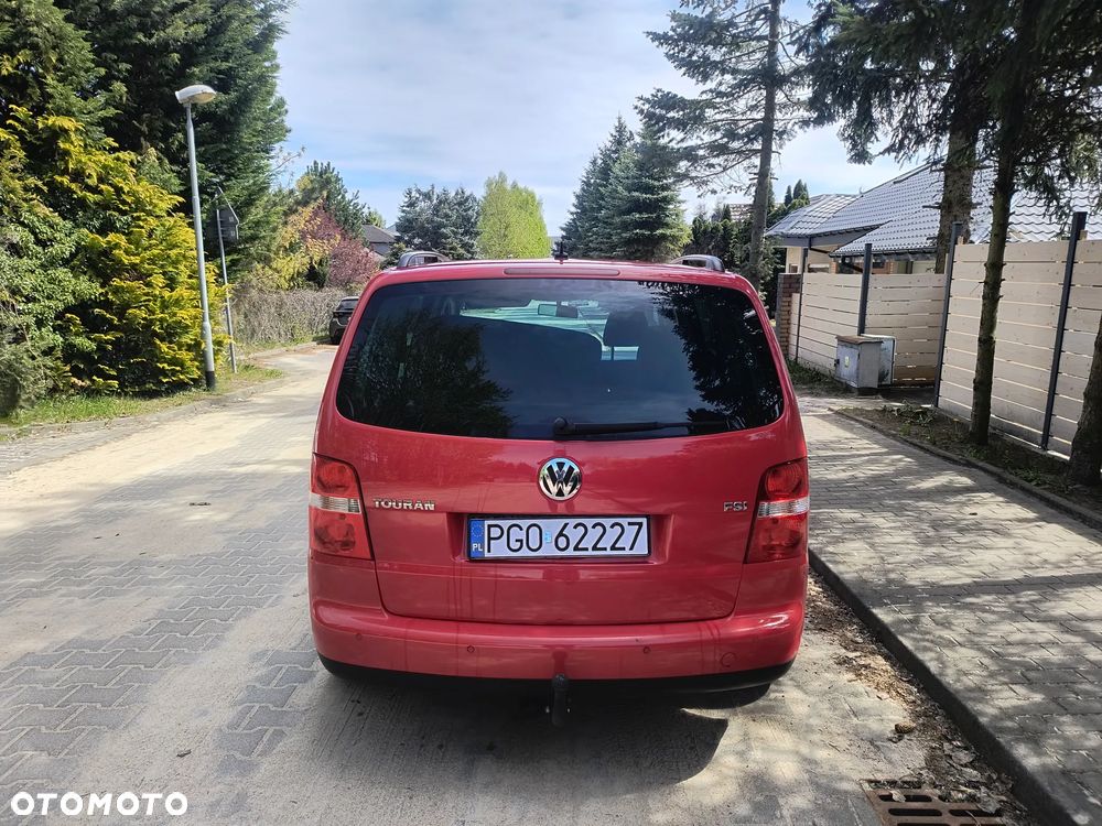 Volkswagen Touran - 6