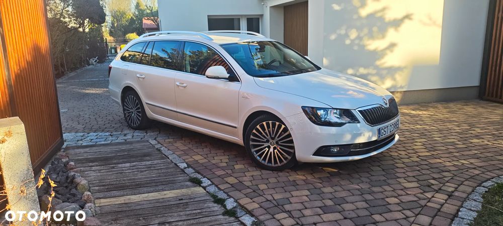 Skoda Superb 2.0 TDI 4x4 L&K DSG - 22
