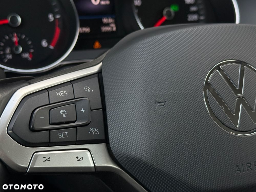 Volkswagen Passat Variant 2.0 TDI Business DSG - 22