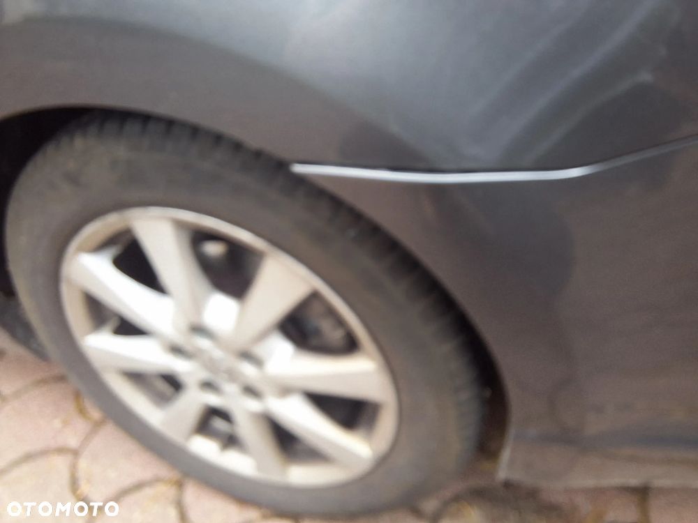 Toyota Avensis 2.0 D-4D Sol plus+NAVI - 13