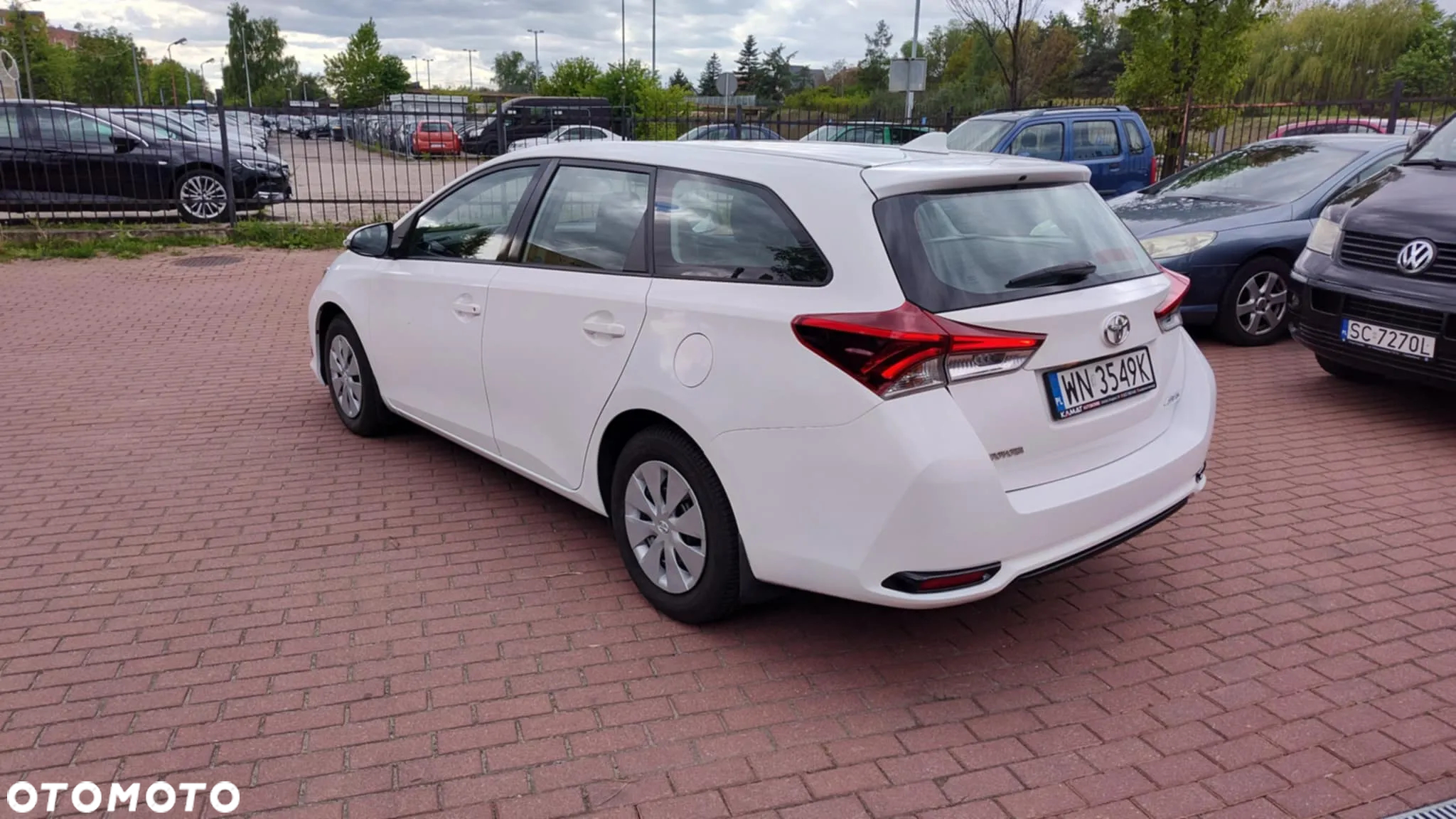 Toyota Auris 1.6 Active - 4