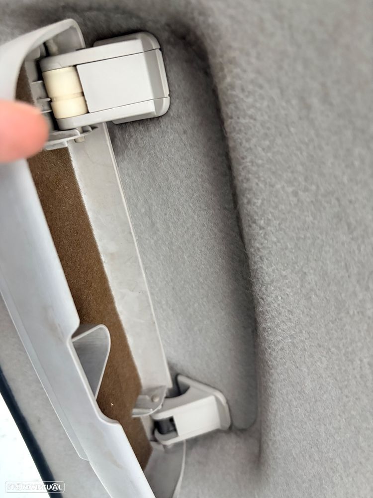 Ford Focus C-Max 1.6 TDCi Ambiente - 12