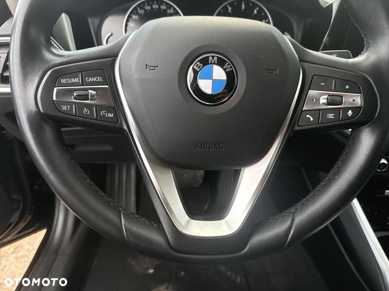 BMW Seria 3 320i Sport Line - 13