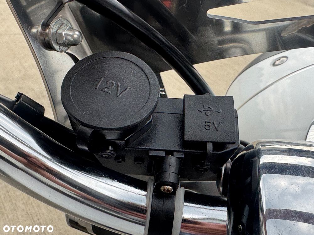 Yamaha XVS - 25