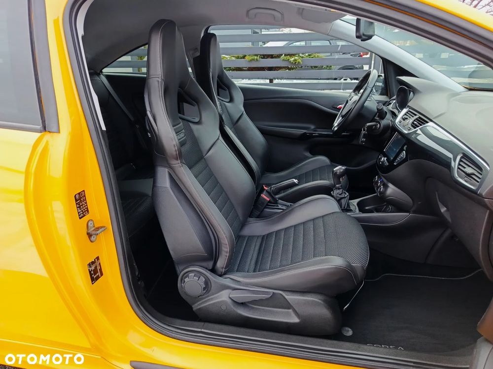 Opel Corsa 1.4 Turbo Start/Stop GSi - 26