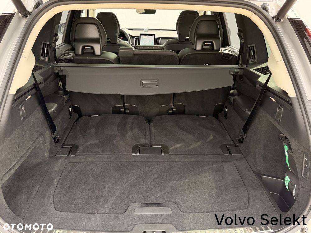 Volvo XC 90 - 31