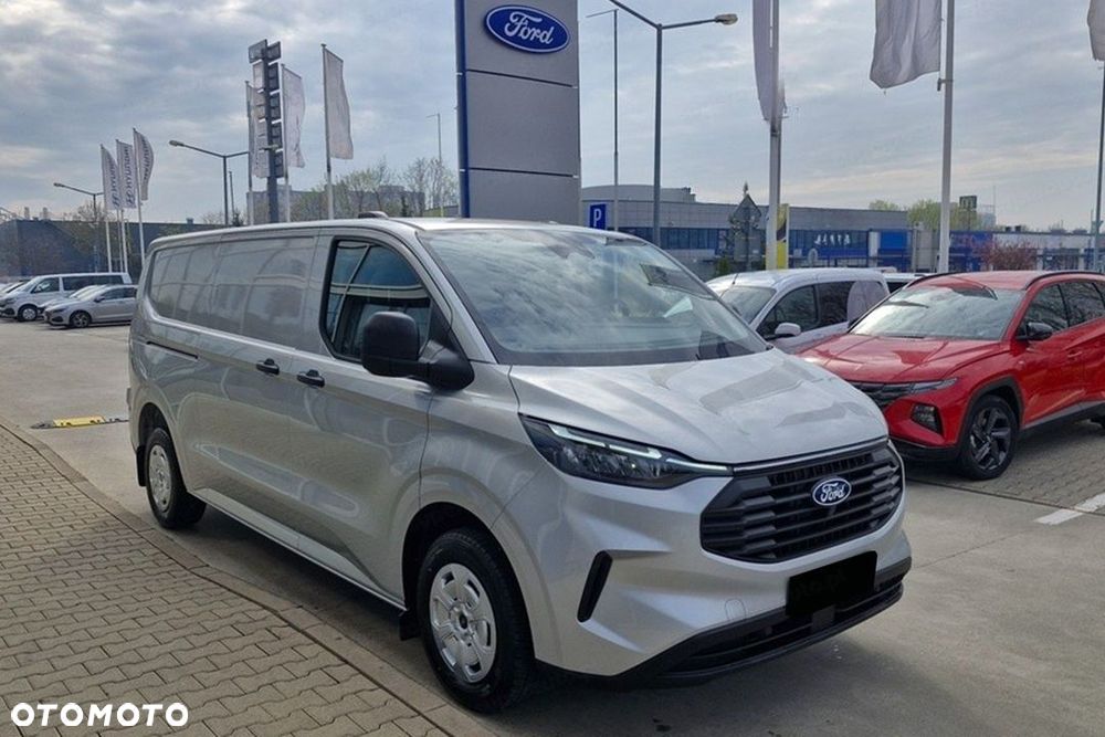 Ford Transit Custom 320 L2H1 Trend A8 2.0 136KM - 3