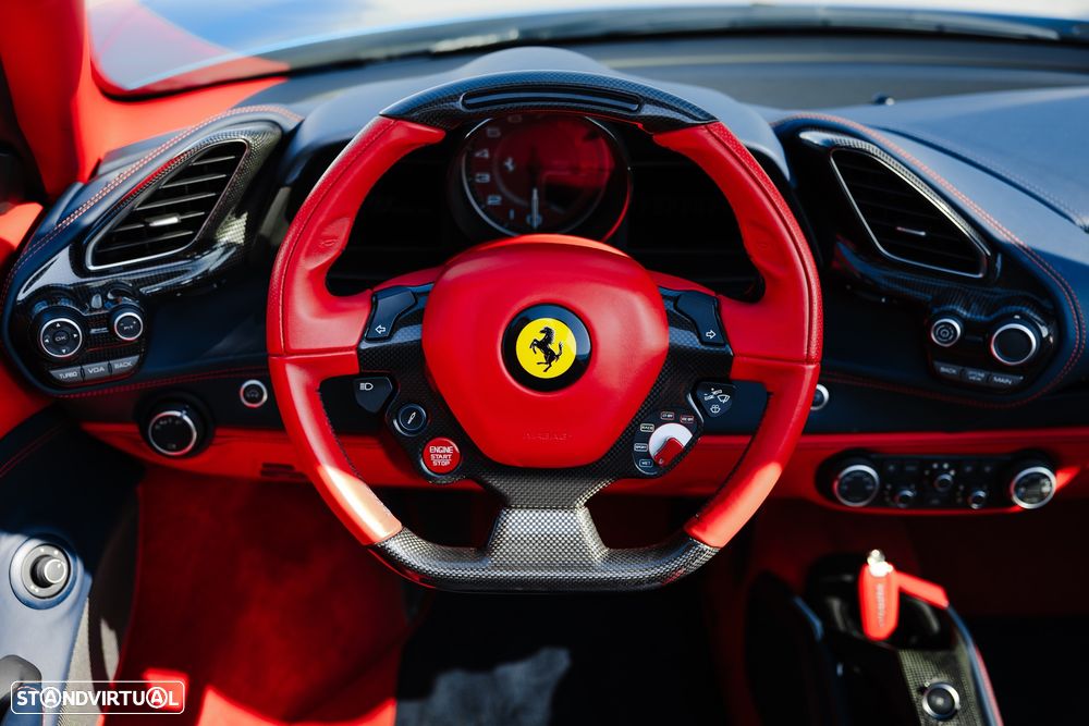 Ferrari 488 - 30