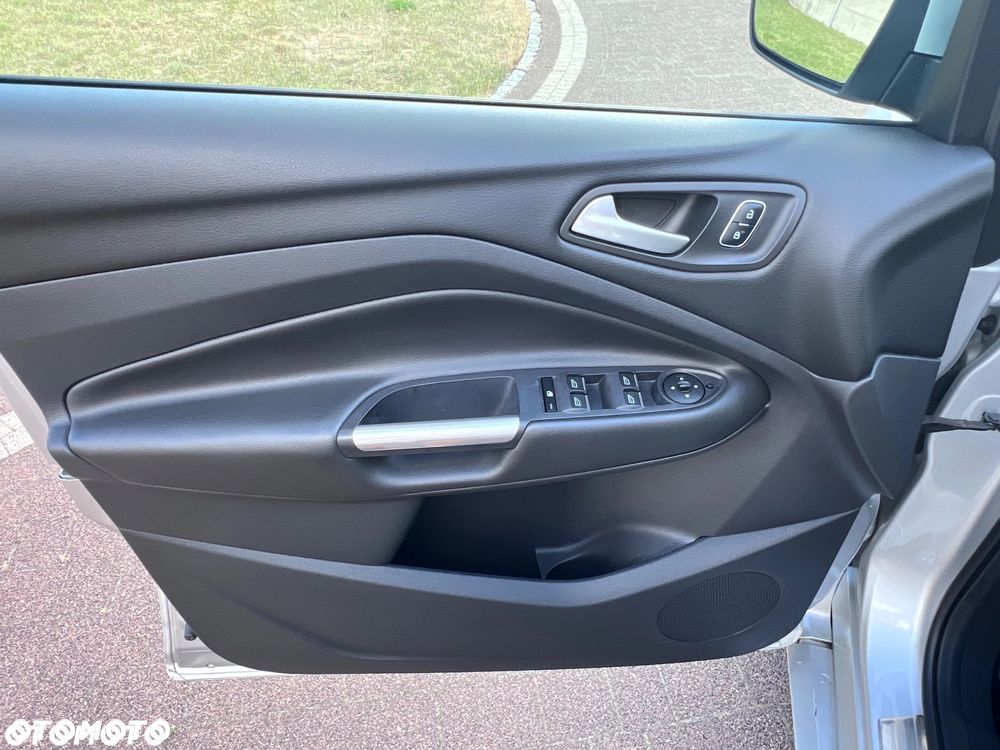 Ford Kuga 2.0 TDCi AWD ST-Line - 29