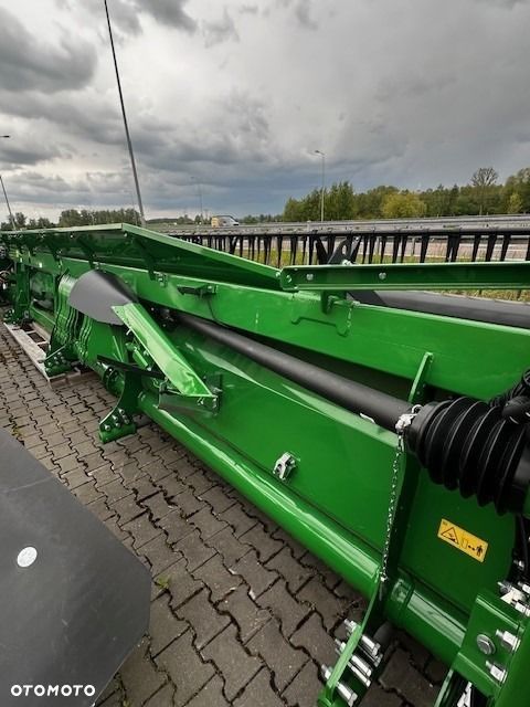 John Deere S 780 i - 24