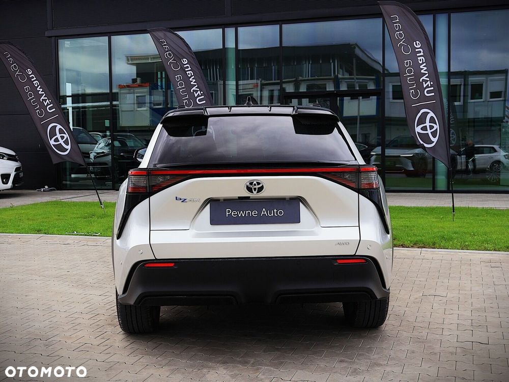 Toyota bZ4X 71.4kWh 4x4 Executive - 8