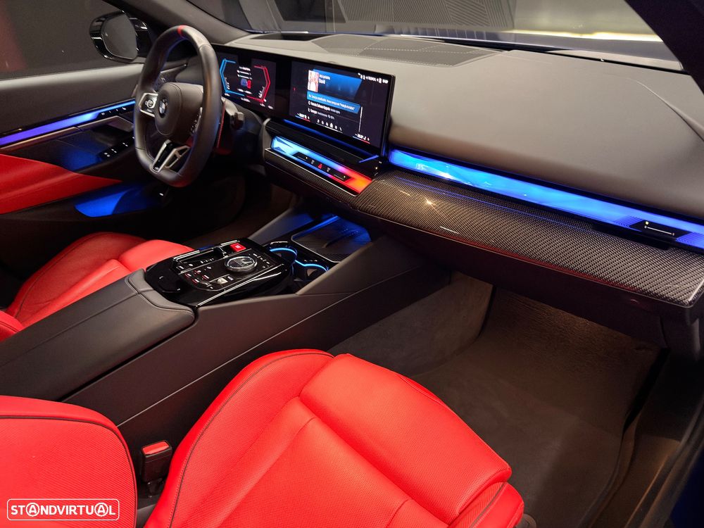 BMW M5 xDrive - 10