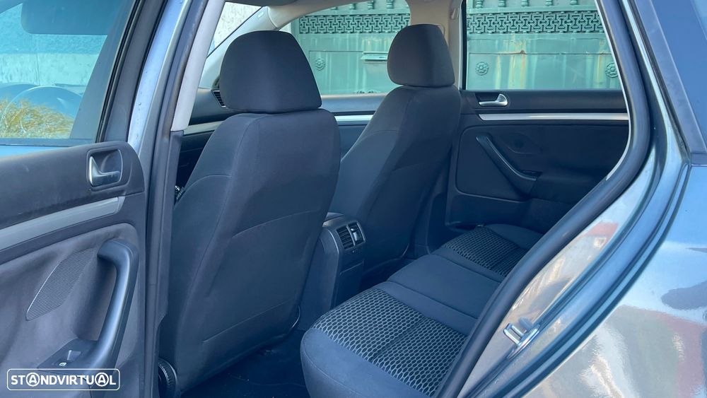 VW Golf Variant 1.6 TDi Highline - 10