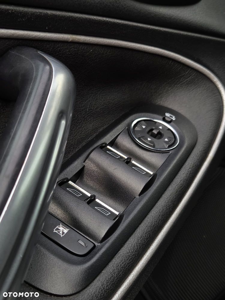 Ford S-Max - 21