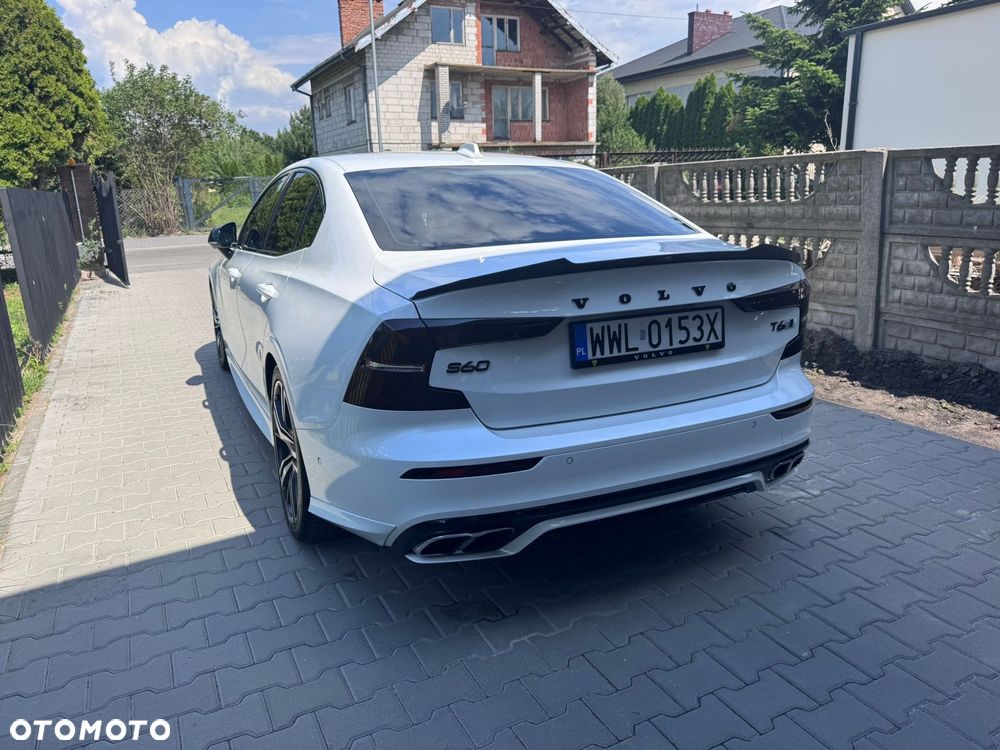 Volvo S60 T6 AWD R-Design - 3