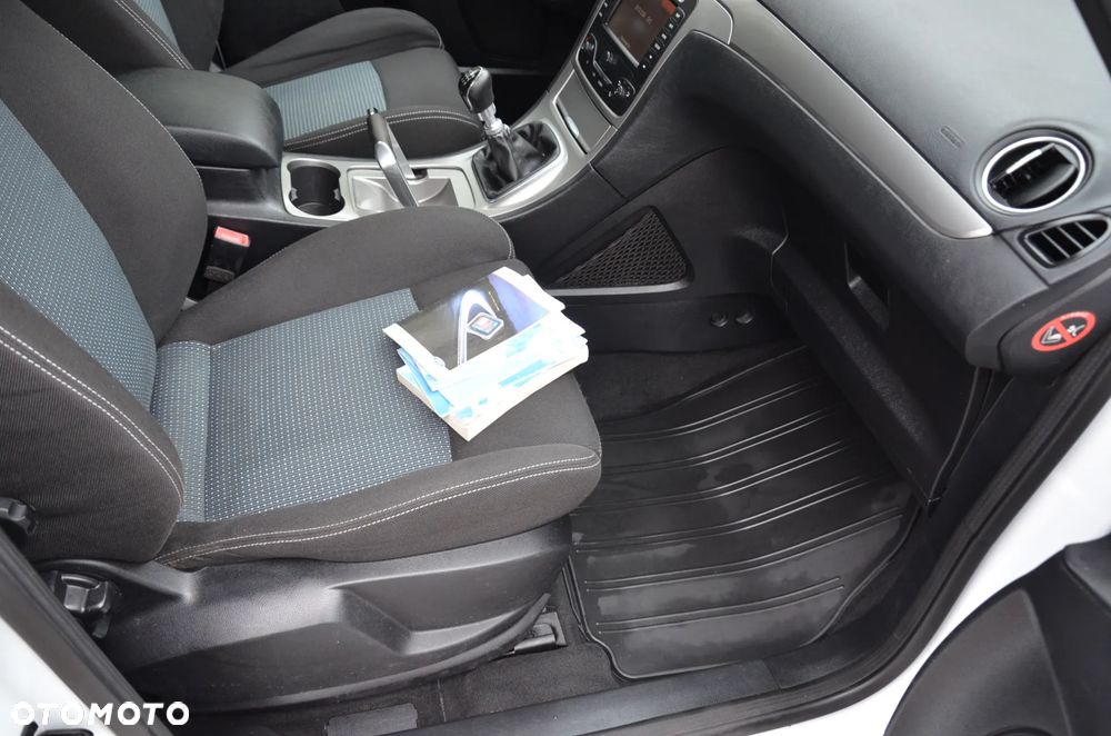 Ford S-Max 2.0 TDCi DPF Titanium - 10