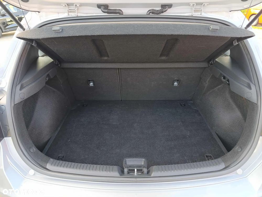 Hyundai i30 1.0 T-GDI Classic + DCT - 11