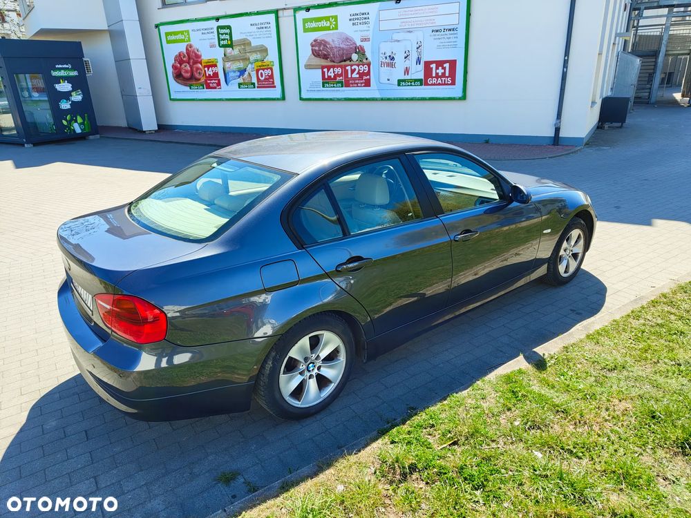 BMW Seria 3 320i - 2