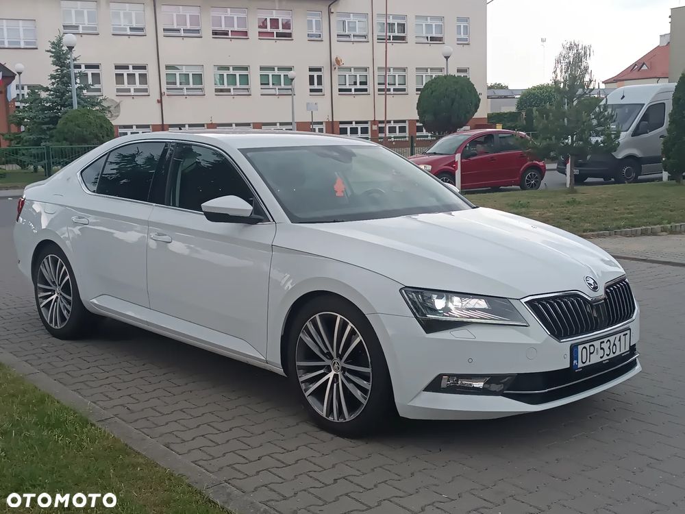 Skoda Superb 2.0 TDI 4x4 DSG Sportline - 1