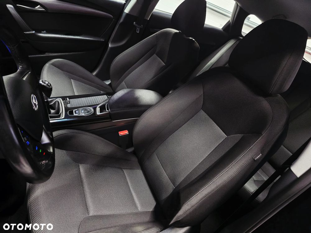 Hyundai i40 i40cw 1.6 Fifa World Cup Edition - 30