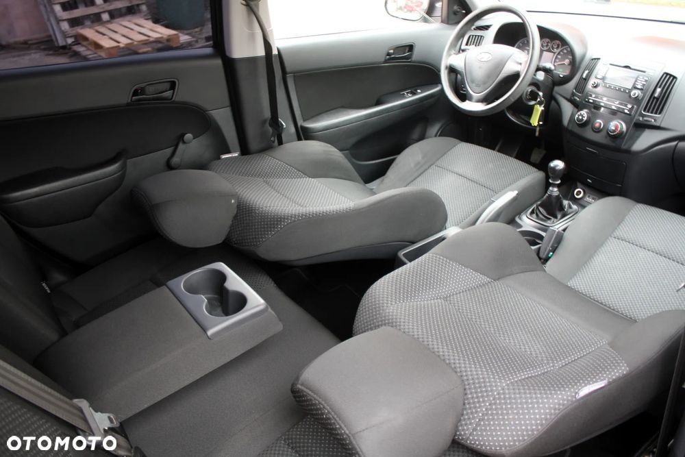 Audi A3 3-drzwiowe 1.6 S line Sportpaket (plus) - 8