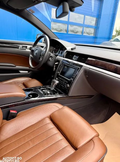 Volkswagen Phaeton 3.0 V6 TDI DPF 4MOTION Tiptronic - 10