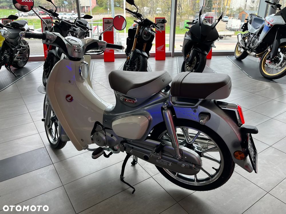 Honda Super Cub - 4
