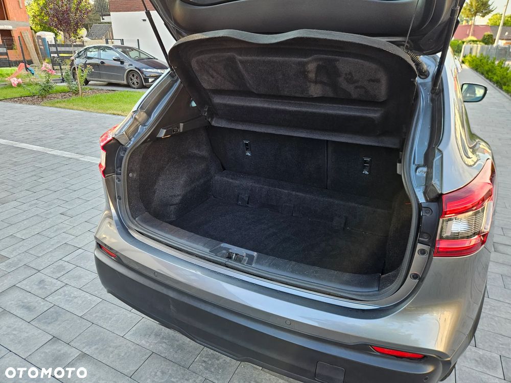 Nissan Qashqai 1.3 DIG-T DCT N-WAY - 27