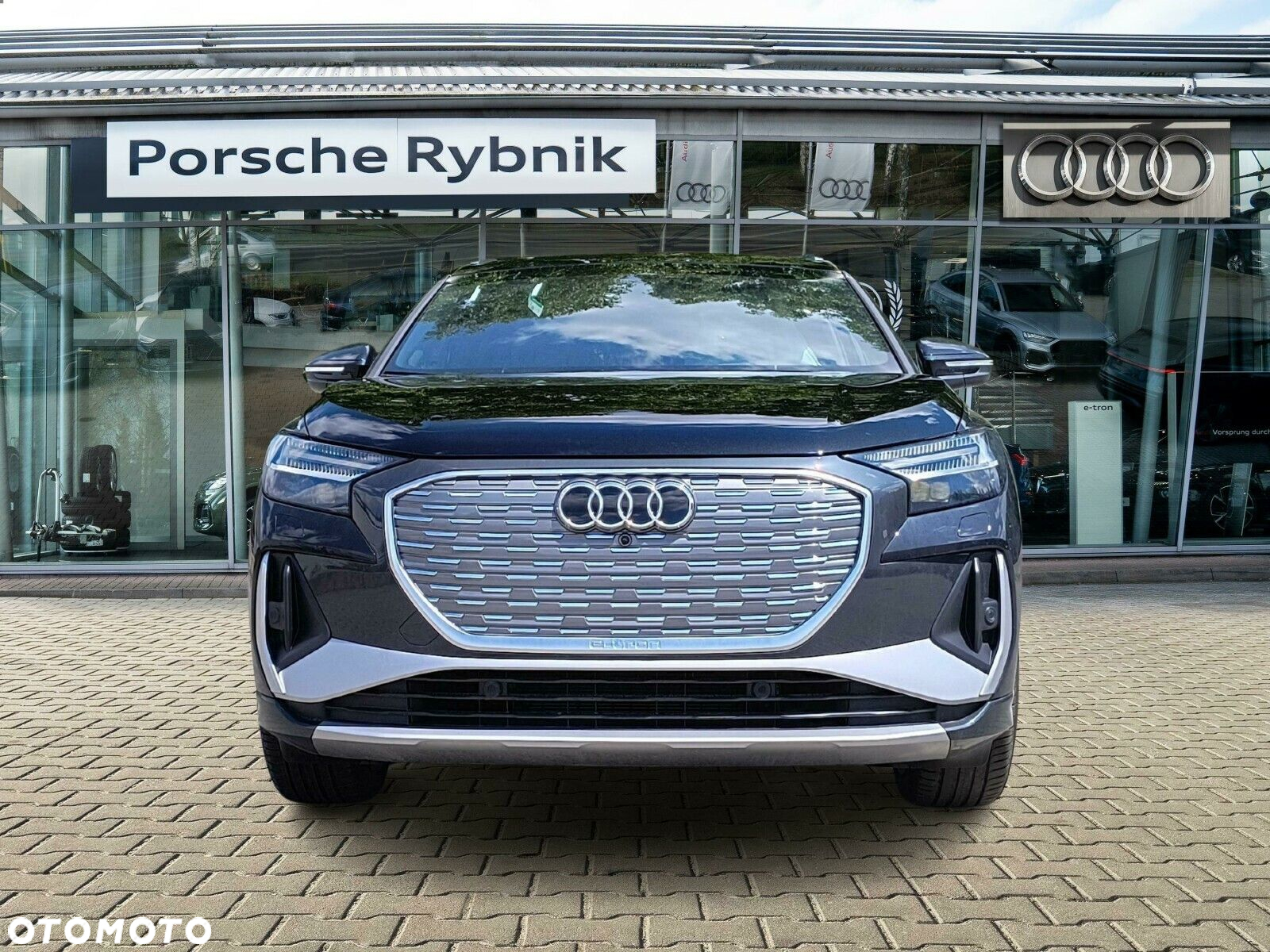 Audi Q4 e-tron - 8