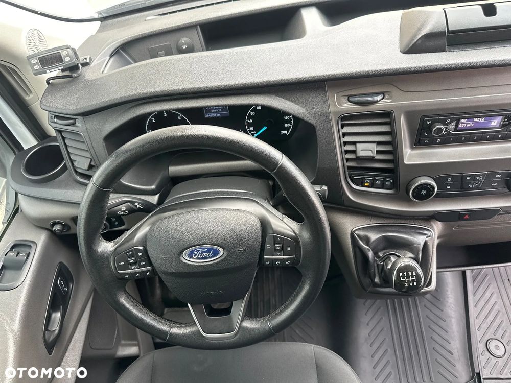 Ford TRANSIT CUSTOM - 24