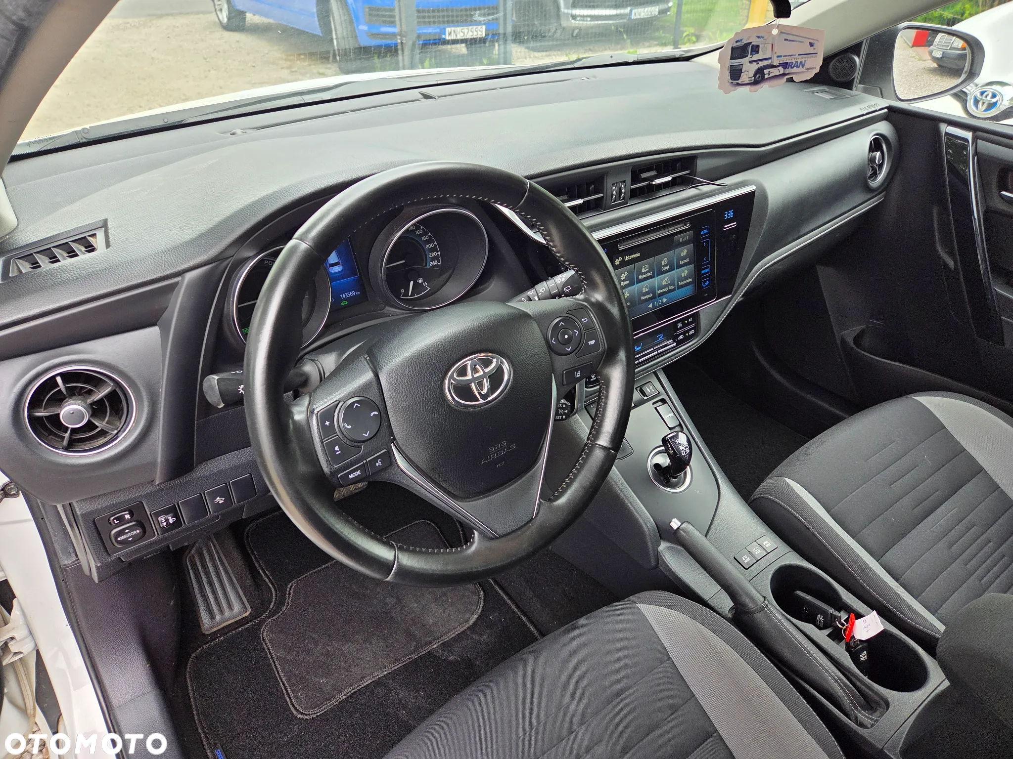 Toyota Auris 1.8 VVT-i Hybrid Automatik Touring Sports Edition - 13