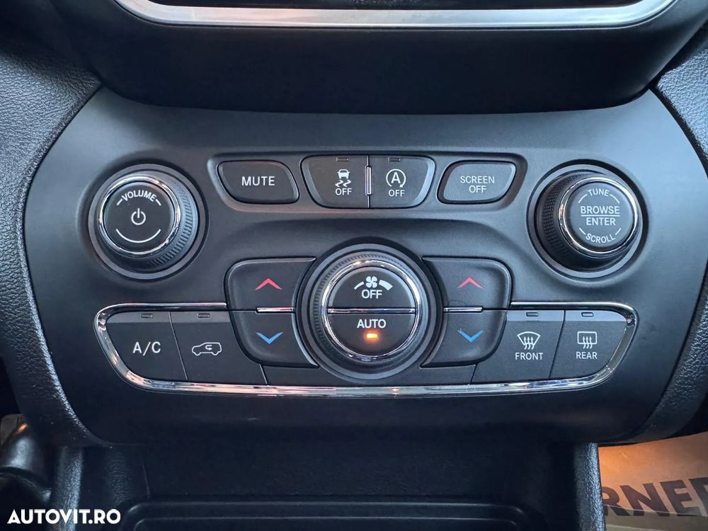 Jeep Cherokee 2.2 MJet AWD ACTIVE DRIVE I AT9 Limited - 39