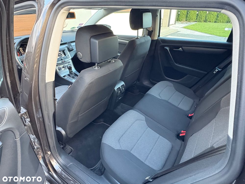 Volkswagen Passat Variant 1.4 TSI BlueMotion Technology Business Edition - 17