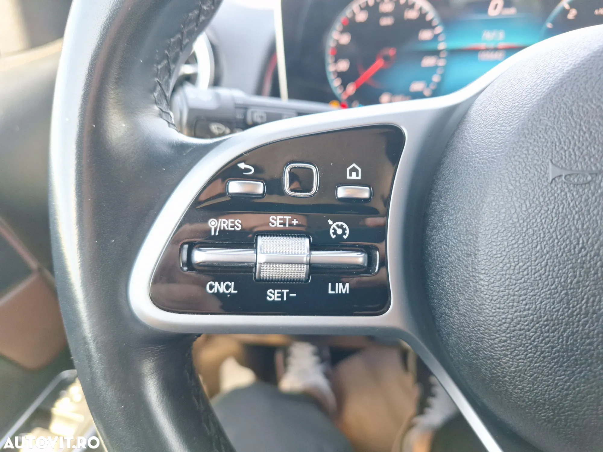 Mercedes-Benz GLB 220 d 4MATIC Aut. - 18