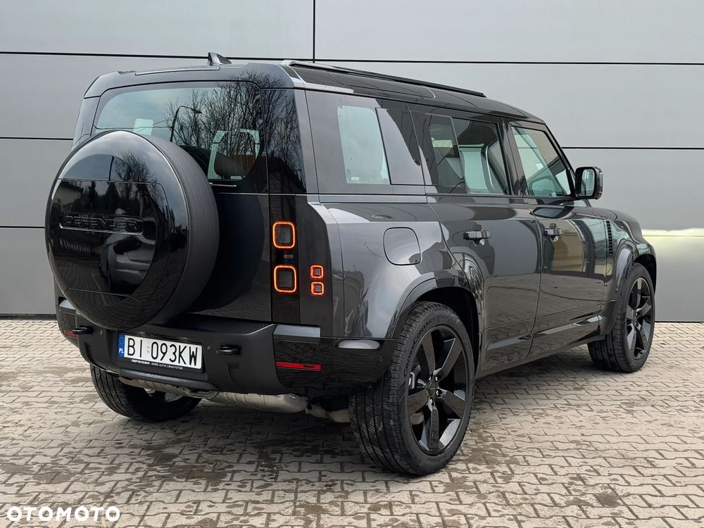 Land Rover Defender 110 D350 X-Dynamic HSE - 6