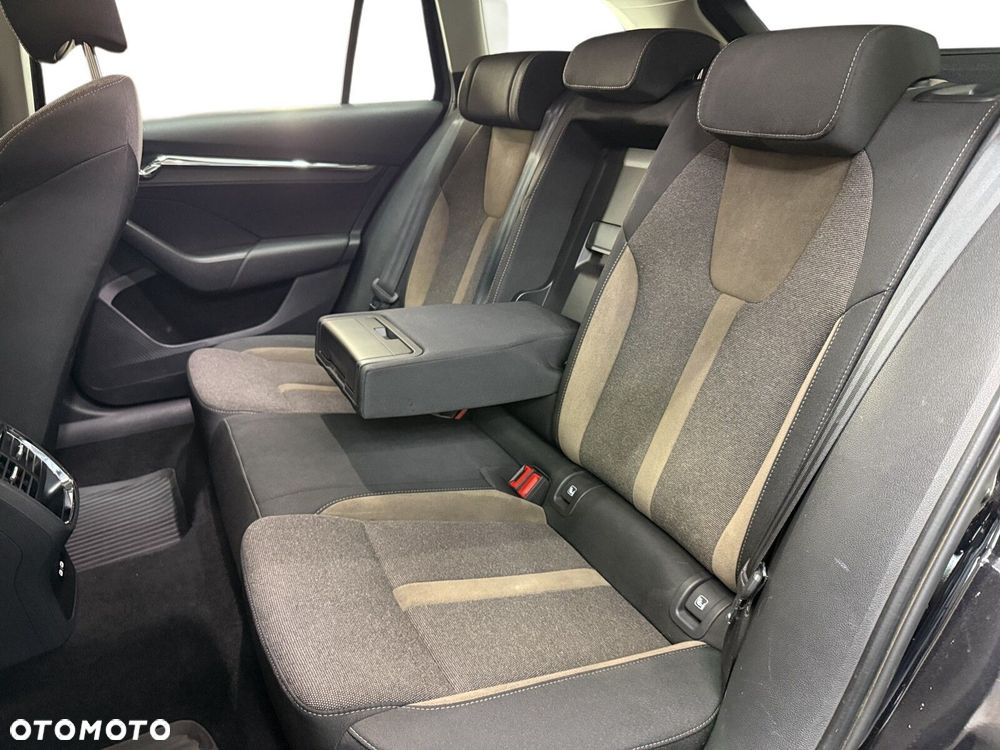 Skoda Octavia 2.0 TDI 4x4 Scout DSG - 15