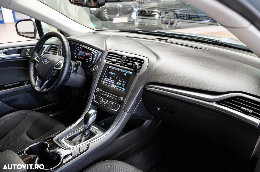 Ford Mondeo 2.0 TDCi Powershift - 8