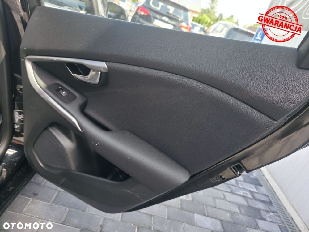 Volvo V40 D2 Drive-E R-Design Kinetic - 38