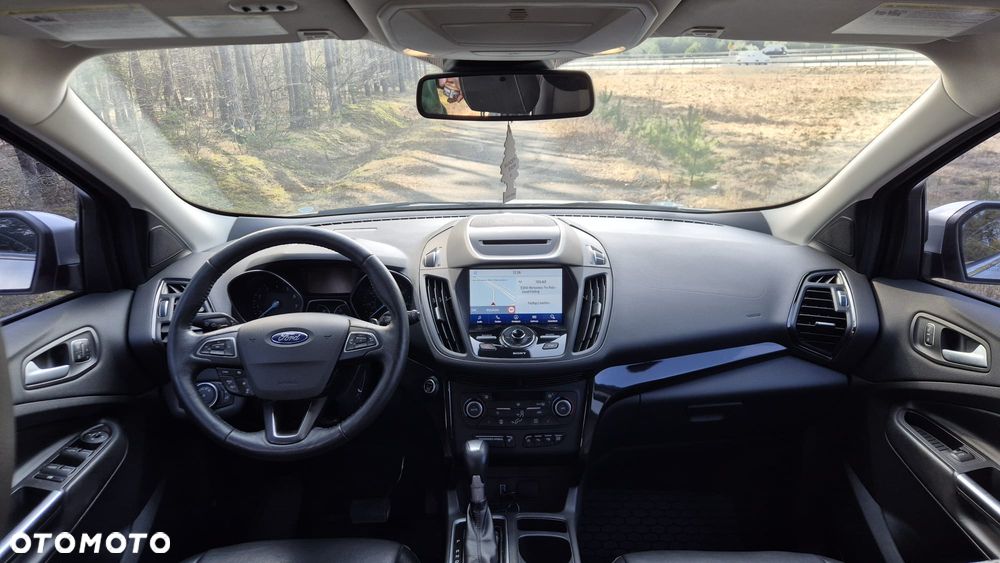 Ford Escape 2.0 EcoBoost AWD Titanium - 9