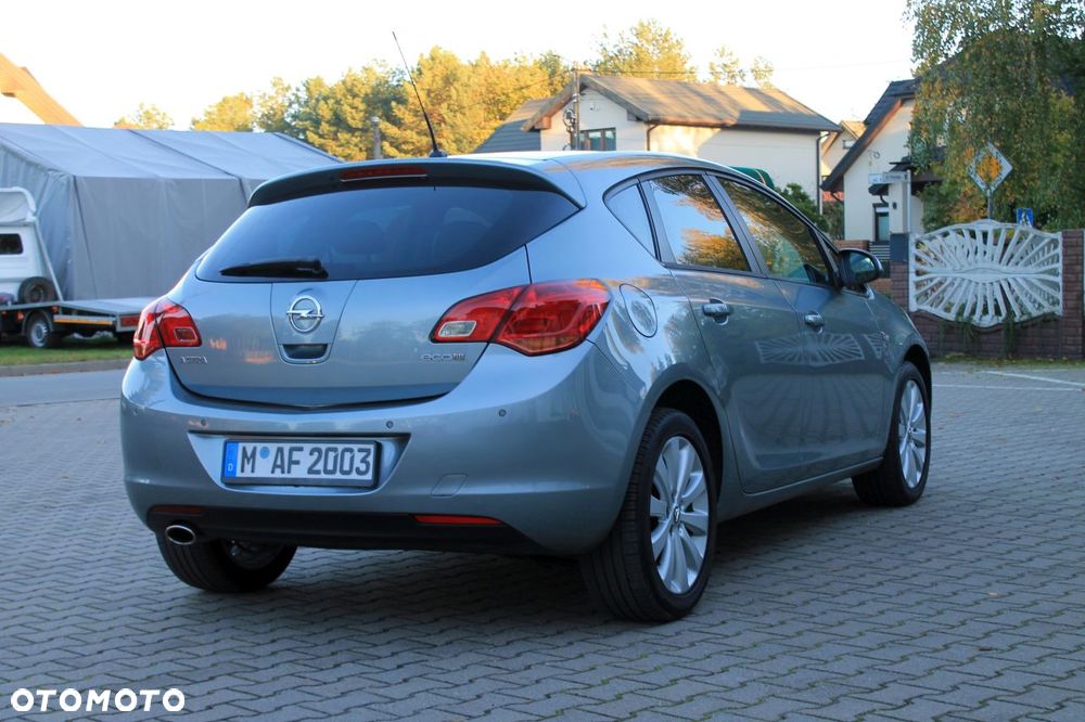 Opel Astra - 18